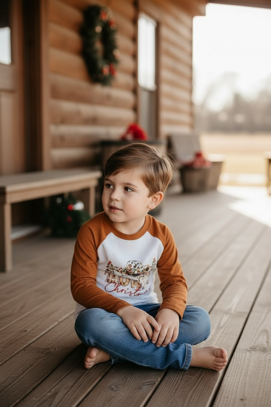 "Howdy Christmas" Ivory raglan with burnt brown sleeves. TPB50143014-SOL