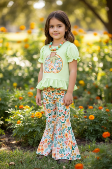  Floral pumpkin application top and bell bottoms.OFG52158 AMY