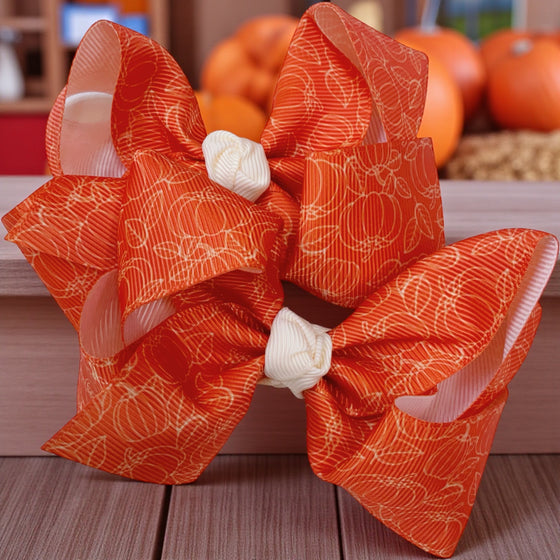 Approx. 4"  pumpkin printed mini bows. 12pcs/$13.99 BW-DSG-B271