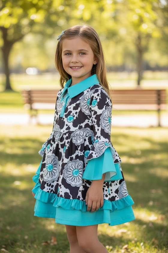 Concho & cow printed bell sleeve top. (Western)  DRG54118 SOL