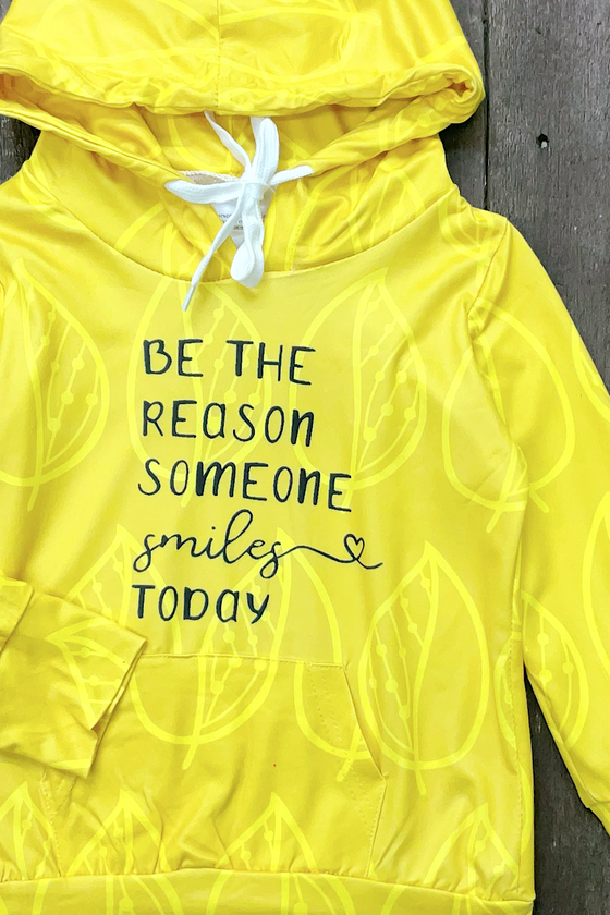 YELLOW SWEATSHIRT WITH HOODIE. (BE THE REASON SOMEONE SMILE TODAY!) CXS-950367 WEN
