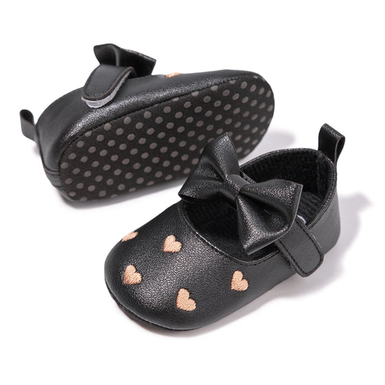 Black w/gold heart infant shoes with Velcro. HMZ1615B