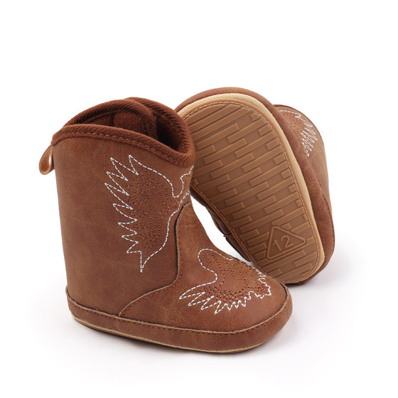 Brown pleather baby  boots with velcro. MY3167B