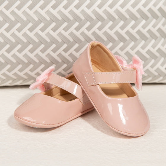 Lt.Pink side bow dressy infant shoes. HM2617