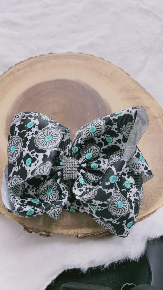 Cherry & checker printed double layer hair bows. 4pcs/$10.00 BW-DSG-B4