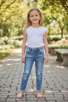  Distressed hem skinny jeans. png25113043-AMY