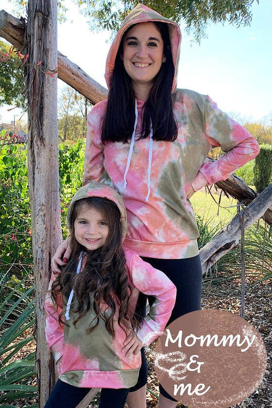 MOMMY & ME MULTI-COLOR TIE DYE HOODIE SWEATERS.  CXSY-580897 AMY