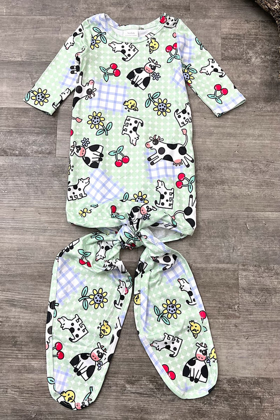 COW & CHERRY / MULTI-PRINTED BABY GOWN. TT20436