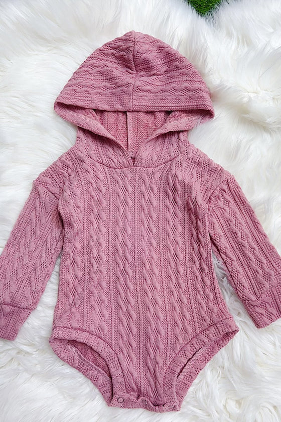 CABLE KNIT BABY ONESIE WITH HOODIE. LT-DLH4517K SOL