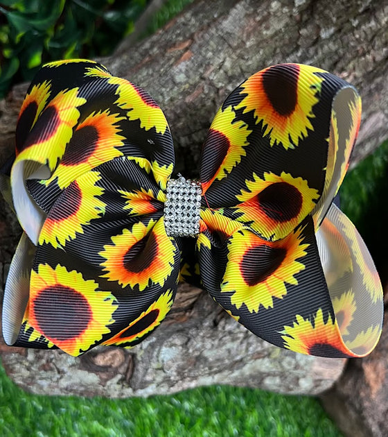SUNFLOWER ON BLACK PRINTED DOUBLE LAYER HAIR BOWS. 4PCS/$10.00 BW-DSG-832