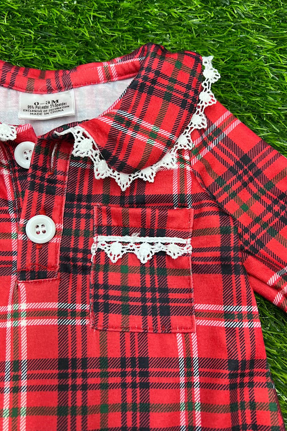 RED PLAID PRINTED BABY ROMPER WITH WHITE LACE DETAIL. PJG501722018-JEANNE
