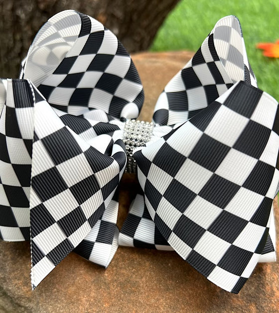 BLACK & WHITE CHECKER PRINTERD HAIR BOWS. 7.5" WIDE 4PCS/ $10.00 BW-DSG-712